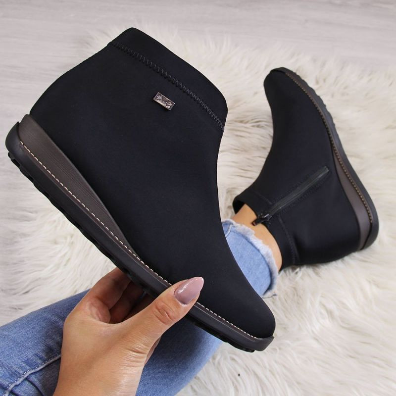 Černé zateplené dámské boty Rieker W 98251-00 dámské 37