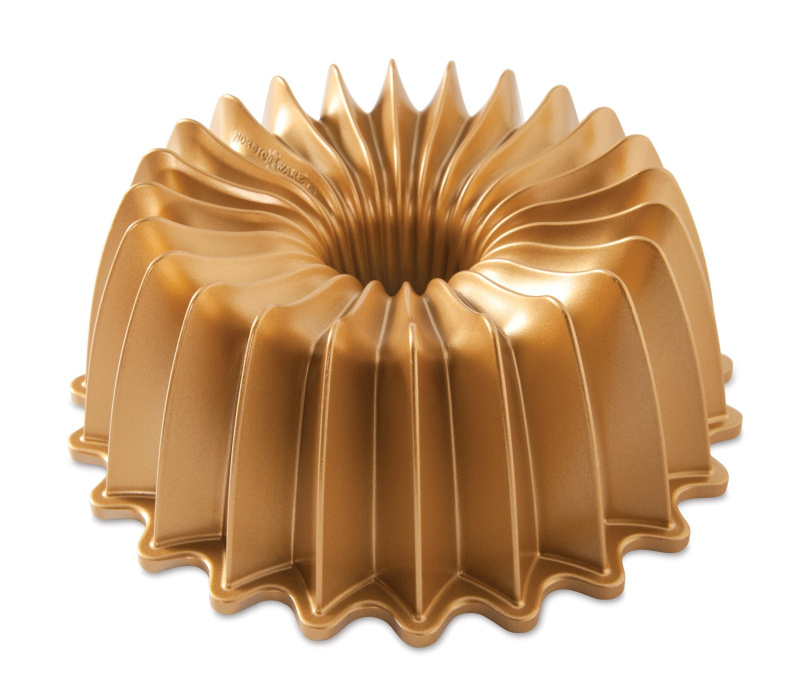 Nordic Ware Forma na bábovku Brilliance, zlatá, 2,4l 85777