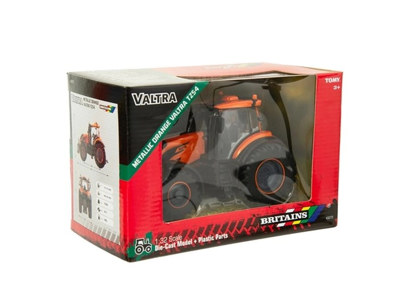 Tomy Britains traktor Valtra T245 v měřítku 1:32