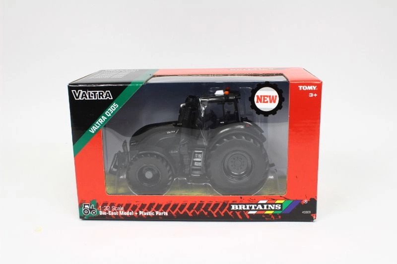 Britains traktor Valtra Q305 černý