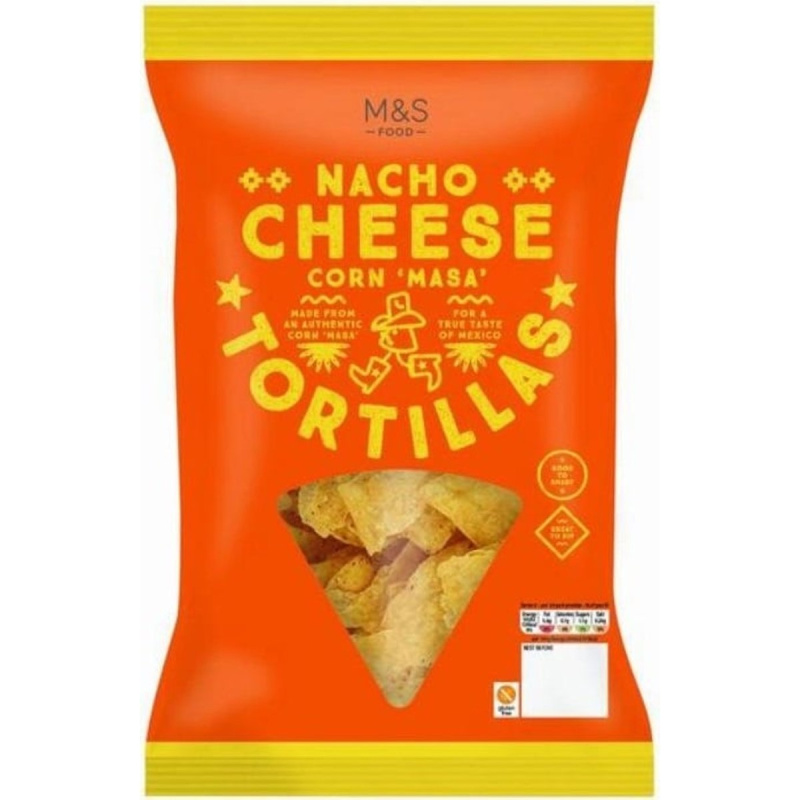 Marks & Spencer Kukuřičné tortillové lupínky s příchutí sýru nacho, se sušeným čedarem, smetanou a červenou paprikou