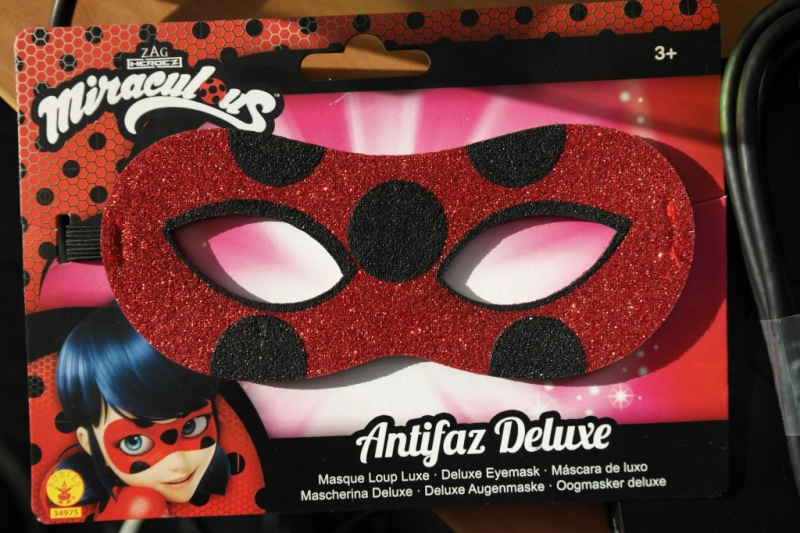 EPEE Merch Maska Beruška