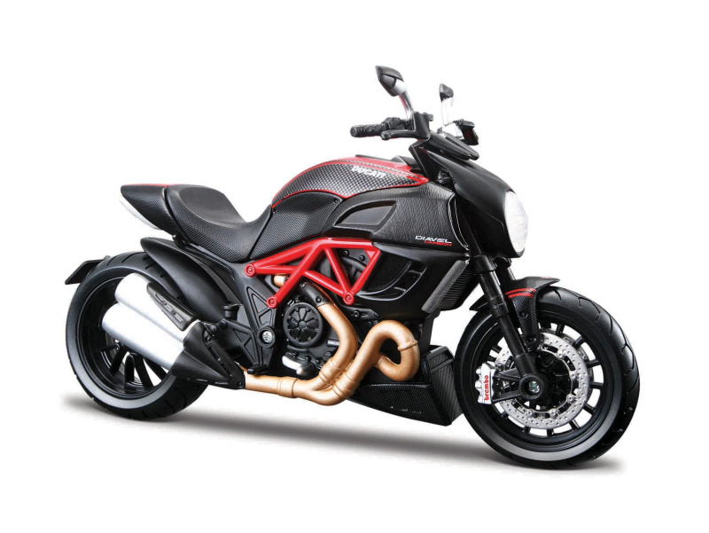 Maisto Motocykl, Ducati Diavel Carbon, 1:12