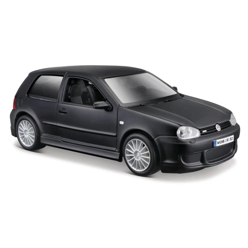 Maisto Volkswagen Golf R32 31290 černá 1:24