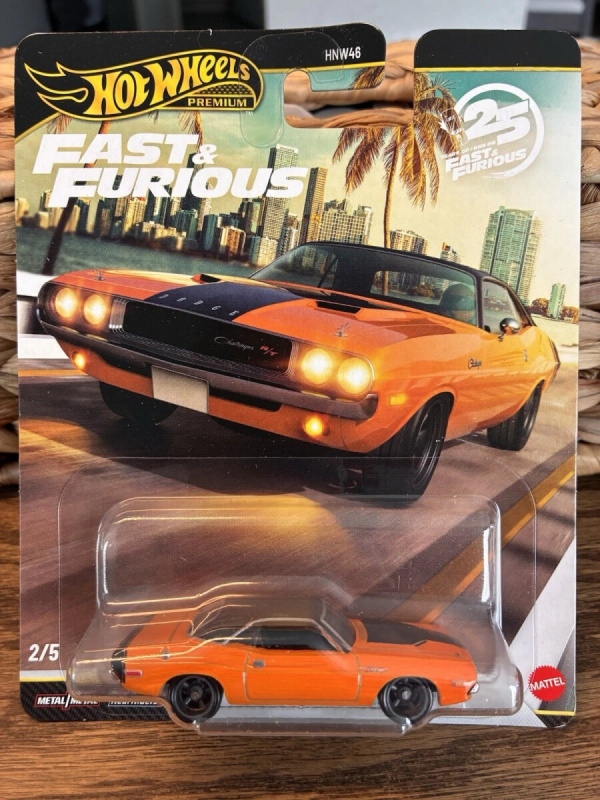 Hot Wheels Premium Fast & Furious 1970 Dodge Challenger R/T - 1 kus
