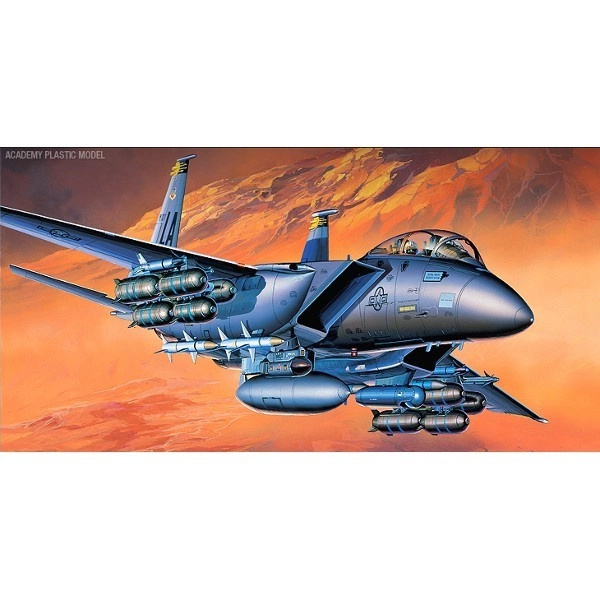 Academy Eagle Model Kit McDonnell Douglas F15E 12478 1:72
