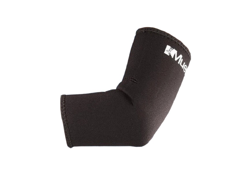 MUELLER Elbow sleeve neoprene blend bandáž na loket velikost L