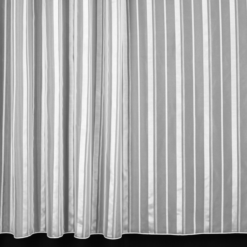 Mantis kusová záclona voálová LUNA 5925/10, lesklý proužek, s řasicí páskou a olůvkem, jednobarevná bílá, výška 170 cm x šířka 400 cm (na okno)