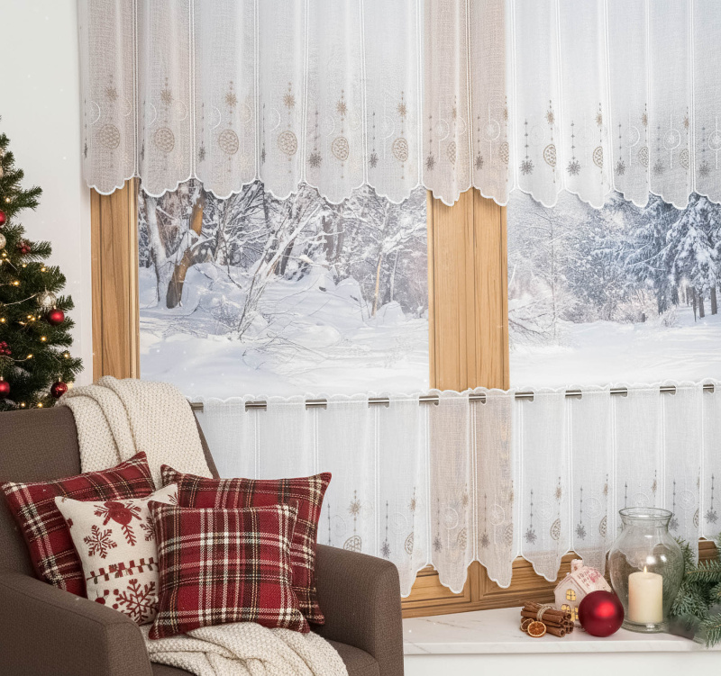 Buona ventura Vitrážová záclona vánoční polyesterový batist 66157/001, VÁNOČNÍ BAŇKY, béžový vyšívaný vzor na bílé, výška 60cm (v metráži)