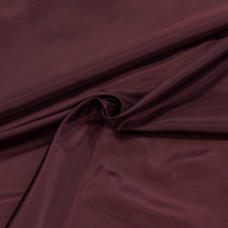 Podšívka polyesterová E5080-11, jednobarevná bordó, š.150cm (látka v metráži)