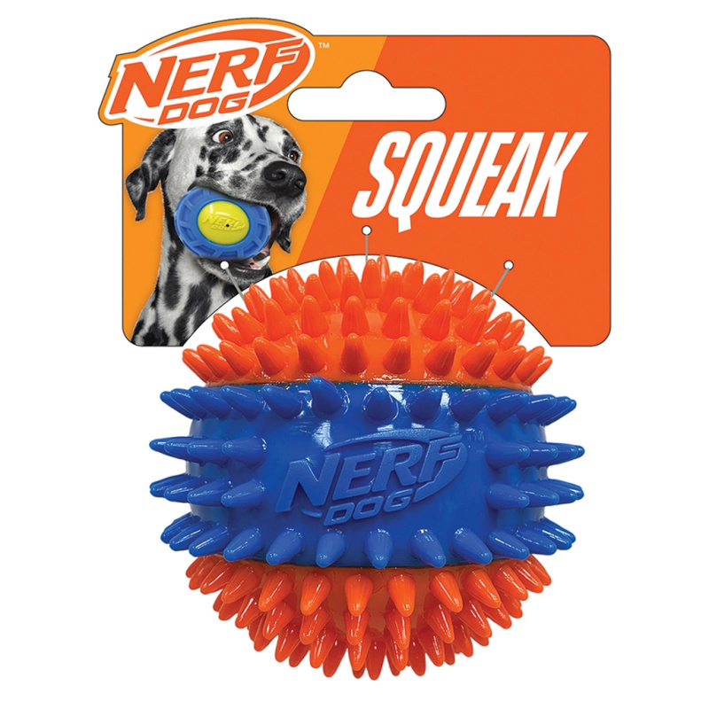 Nerf Dog pískací míček s výstupky 6,9 cm