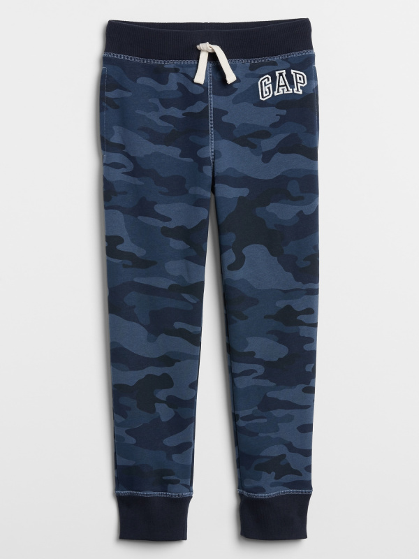 GAP Dětské tepláky Logo camo print pull-on joggers - Kluci