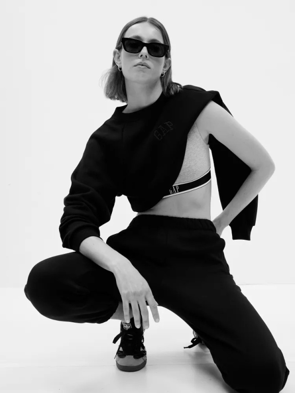 GAP Tepláky High Rise Boyfriend černá Velikost: XS