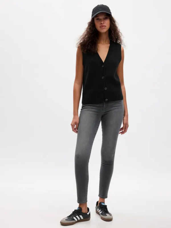 Džíny pro ženy GAP skinny High Rise Washwell 807030-00 Velikost: 26LONG - prodloužená délka