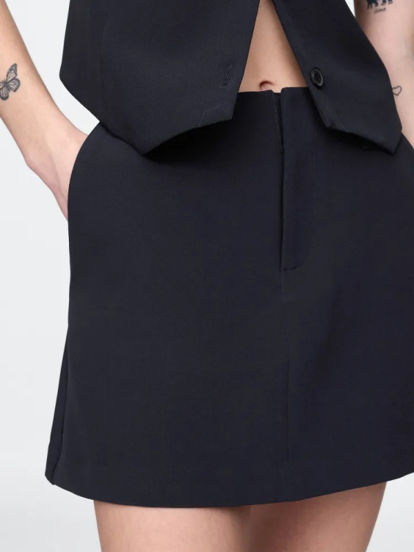 GAP Kraťasová sukně tmavě modrá Velikost: M