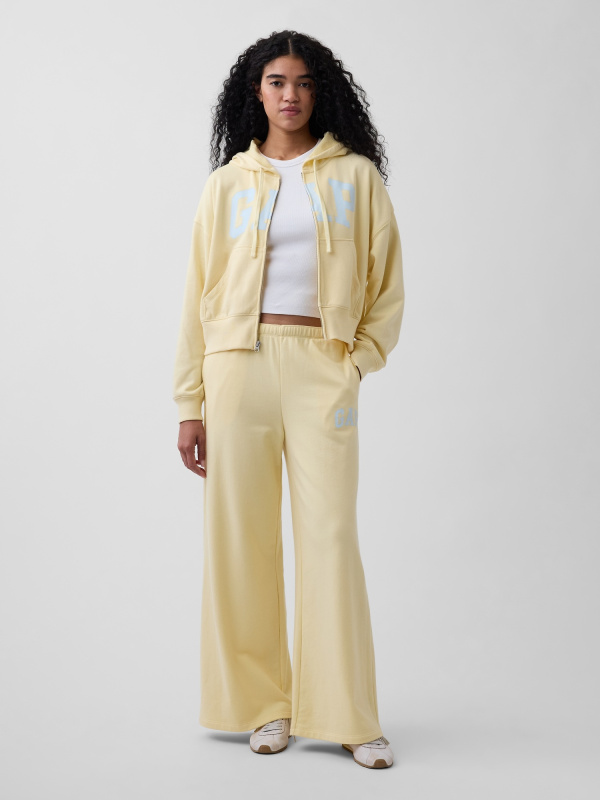 Dámské tepláky GAP s širokými kalhotami