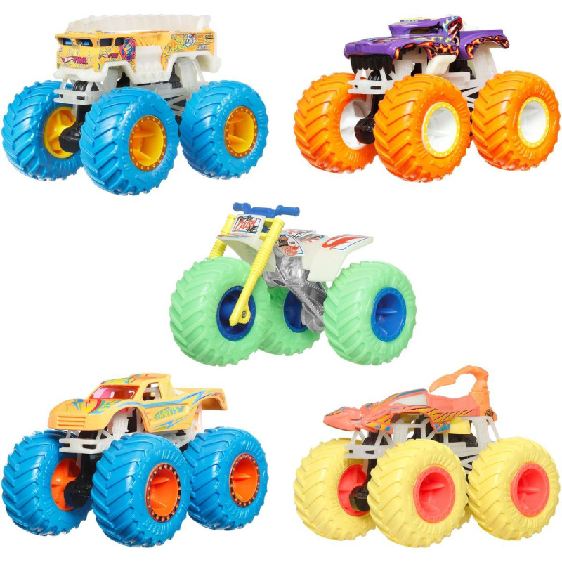 HW MONSTER TRUCKS SVÍTÍCÍ VE TMĚ ASST