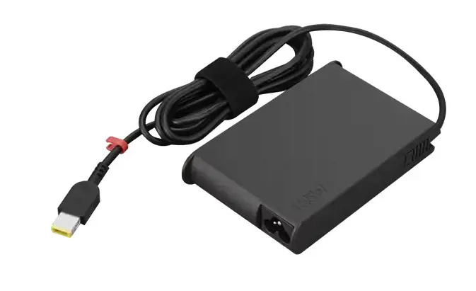 Lenovo Slim 135W AC Adapter(CE) Černá