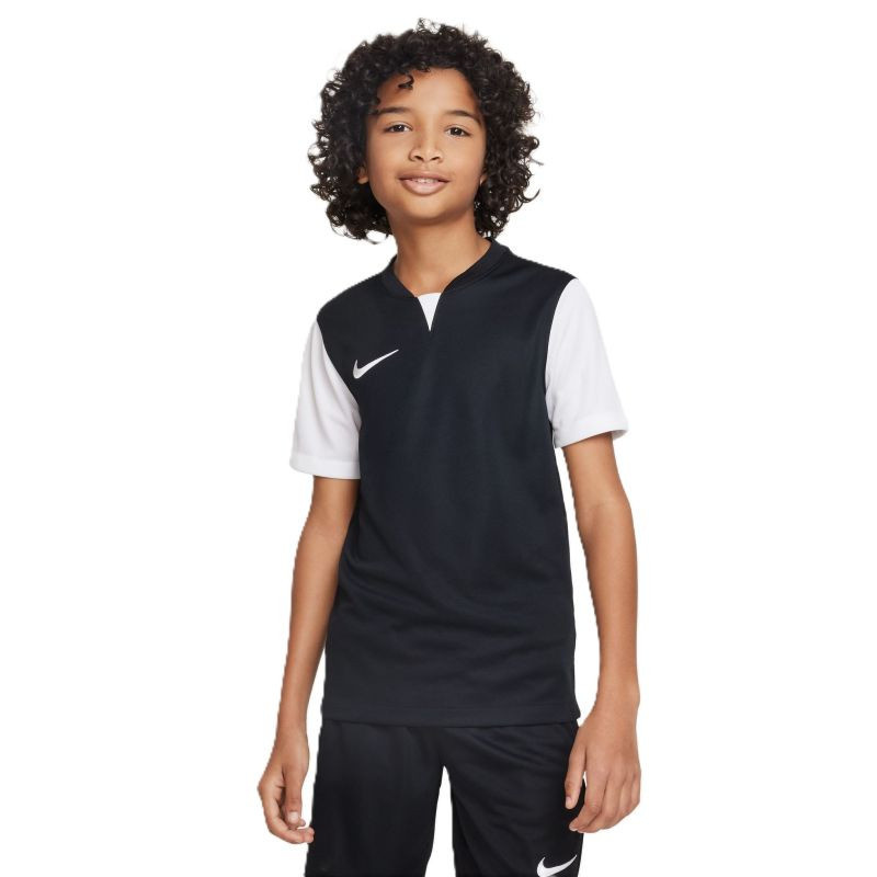Juniorské tričko Nike Dri-FIT Trophy 5 DR0942-010 S (128-137cm)