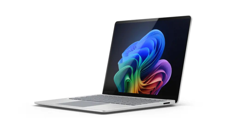 Microsoft Surface Laptop 7 13,8" EP2-21137 Platinová