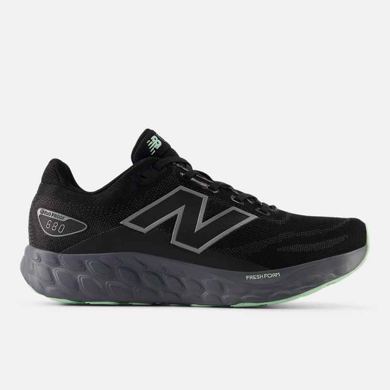Dámská voděodolná sportovní obuv New Balance W680WBK8 41
