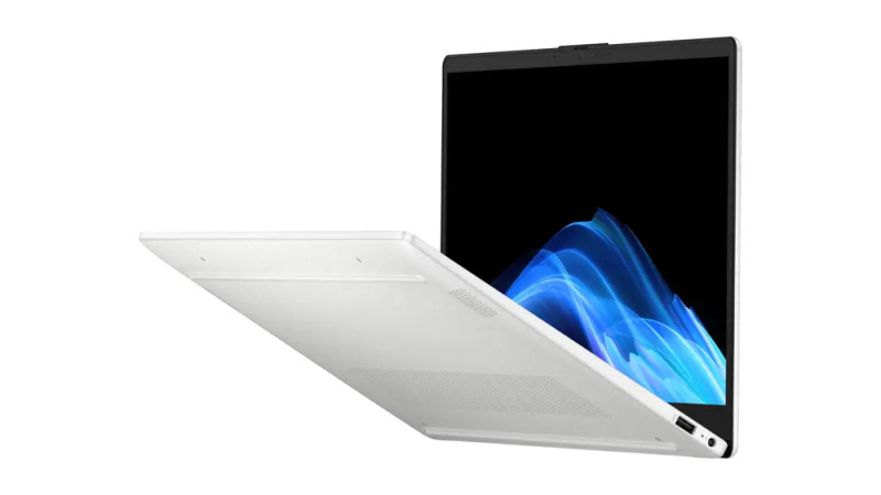 HP OmniBook 3 NG AI PC 15-fn0001nc C2FF0EA#BCM Stříbrná