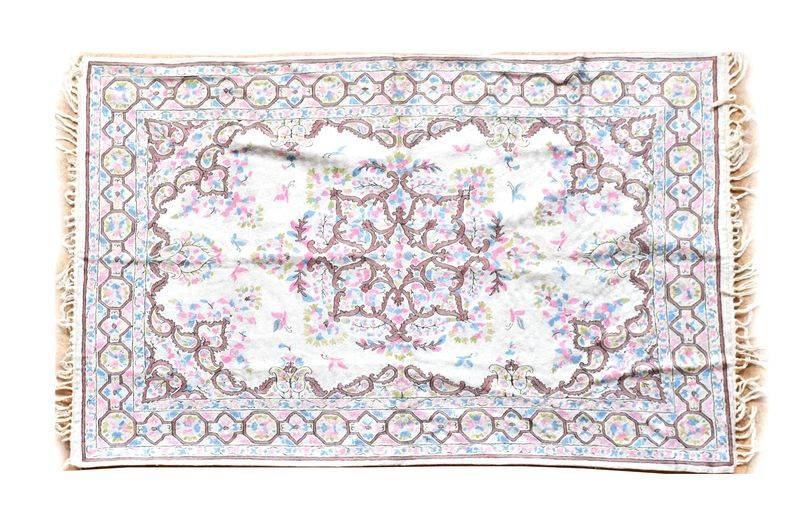Sanu Babu Ručně vyšívaný koberec/tapiserie, výšivka z hedvábí, 180x120cm