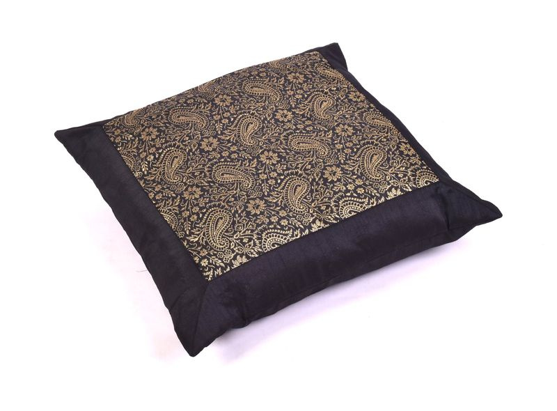 Sanu Babu Černý saténový povlak na polštář s výšivkou paisley, zip, 40x40cm (AA)