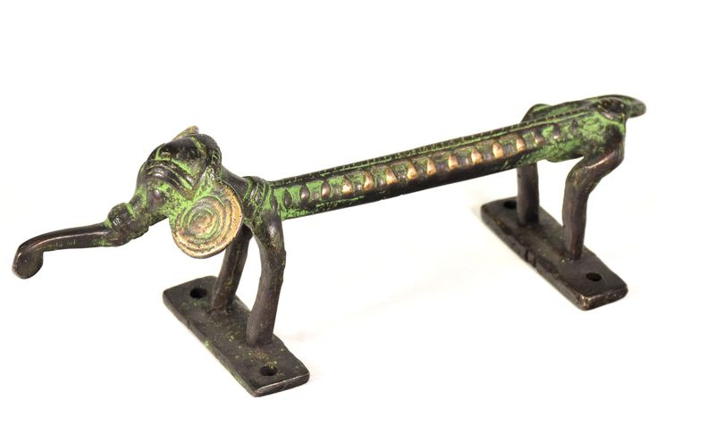 Sanu Babu Dveřní táhlo, slon, mosaz, cca 20cm