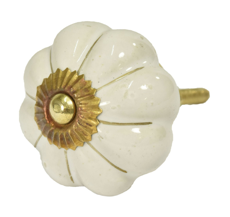 Sanu Babu Malovaná porcelánová úchytka na šuplík, krémově bílá, zlatý dekor, průměr 4,5cm