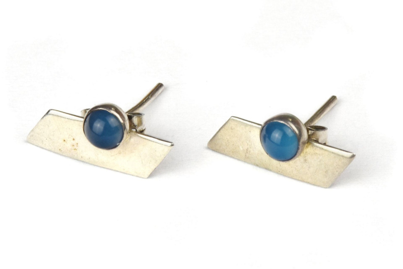 Sanu Babu Stříbrné náušnice, pár, světle modrý kamínek, 13x7mm, zapínání na puzetu (AG 925