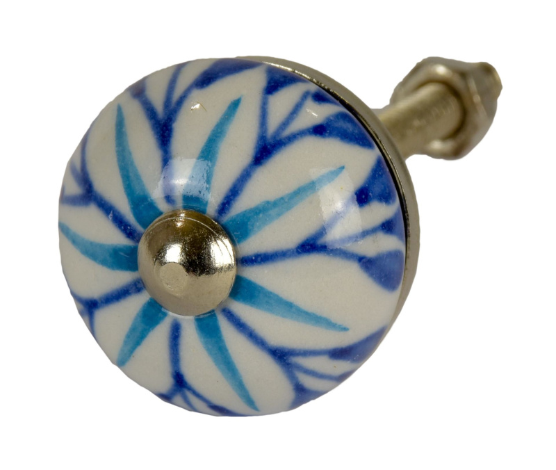 Sanu Babu Malovaná porcelánová úchytka na šuplík, bílá s modrou květinou, průměr 2,7 cm (4B)