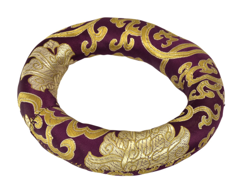 Sanu Babu Podložka pod tibetskou mísu z fialového brokátu, prům. 10cm (8Y)
