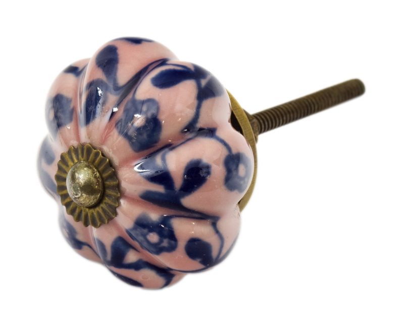 Sanu Babu Malovaná porcelánová úchytka na šuplík, růžová s modrými květy
