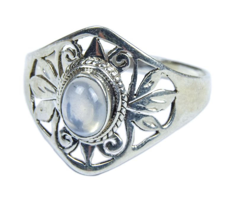 Sanu Babu Stříbrný prsten vykládaný měsíčním kamenem, AG 925/1000, 3g, Nepál (BW) 61 , Bílá