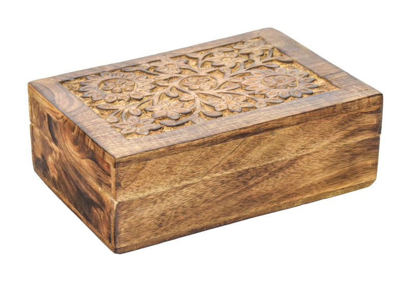 Sanu Babu Šperkovnice ze dřeva, ručně vyřezávaná, 18x12x6cm