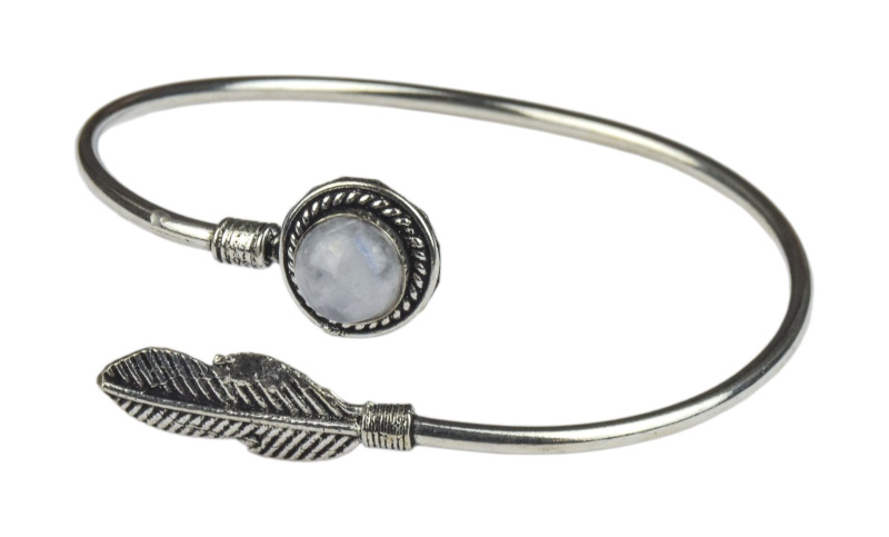 Sanu Babu Náramek s polodrahokamem měsíční kámen, otevřený obvod 17cm, postříbřený (10µm)