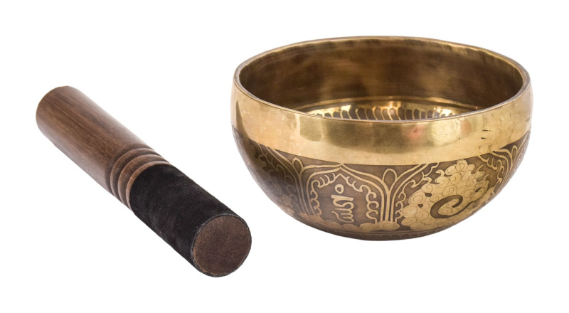 Sanu Babu Tibetská mísa, "Gulpa", C#, gravírovaná s designem, průměr 12cm