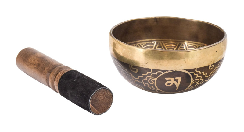 Sanu Babu Tibetská mísa, "Gulpa", D, gravírovaná s designem, průměr 10cm