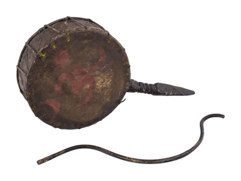 Sanu Babu Tibetský rituální buben Dhyangro s paličkou, ruční práce, 28x10x55cm