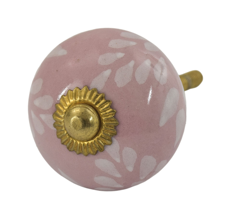 Sanu Babu Malovaná porcelánová úchytka na šuplík, světle růžová, zlatý plíšek, 4,5 cm