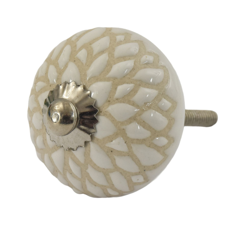 Sanu Babu Malovaná porcelánová úchytka na šuplík, krémově bílá, stříbrný plíšek, 4,5 cm (1Q)