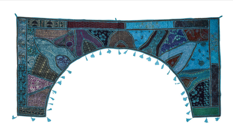 Sanu Babu Závěs nad dveře oblouk, patchwork, Rajastan, ruční výšivka, 190x96cm (6B)