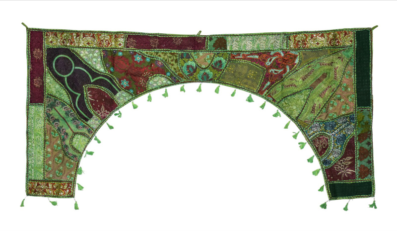 Sanu Babu Závěs nad dveře oblouk, patchwork, Rajastan, ruční výšivka, 190x96cm (6C)