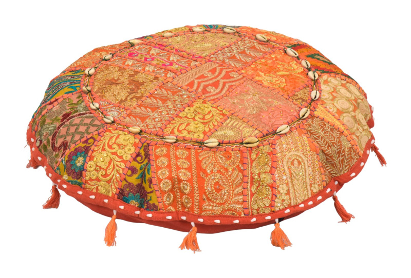 Sanu Babu Meditační polštář z Rádžasthánu, zdobený mušličkami, kulatý, 55x10cm (BE)