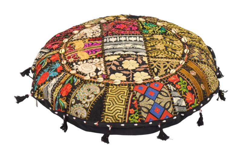 Sanu Babu Meditační polštář z Rádžasthánu, zdobený mušličkami, kulatý, 55x10cm (BG)