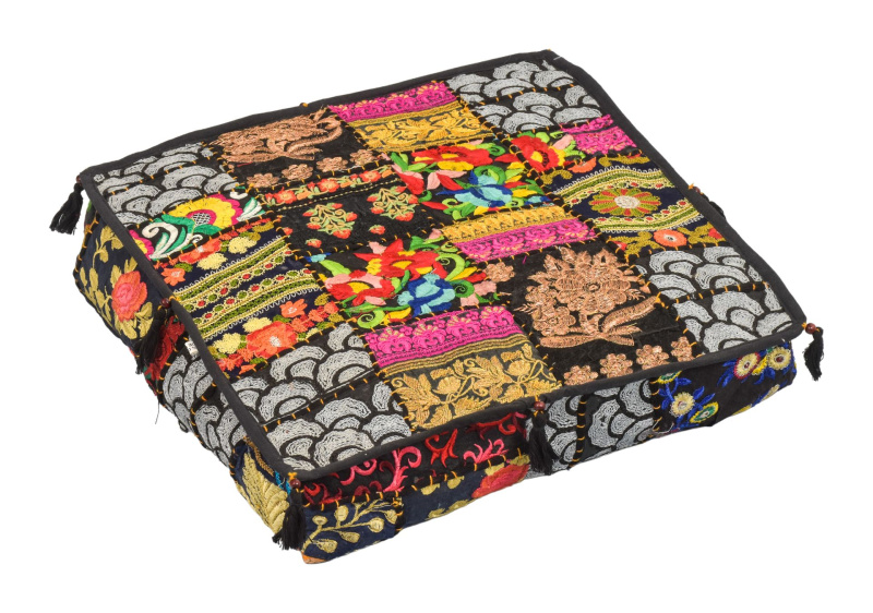 Sanu Babu Meditační polštář, ručně vyšívaný patchwork, čtverec, 43x43x12cm (BG)