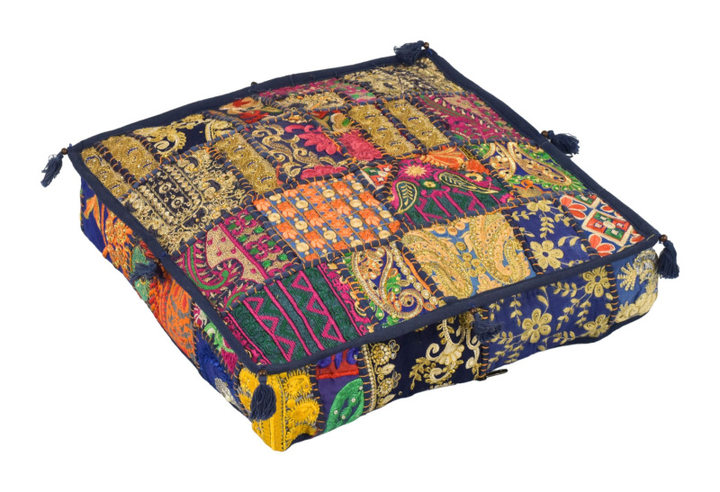 Sanu Babu Meditační polštář, ručně vyšívaný patchwork, čtverec, 43x43x12cm (BM)