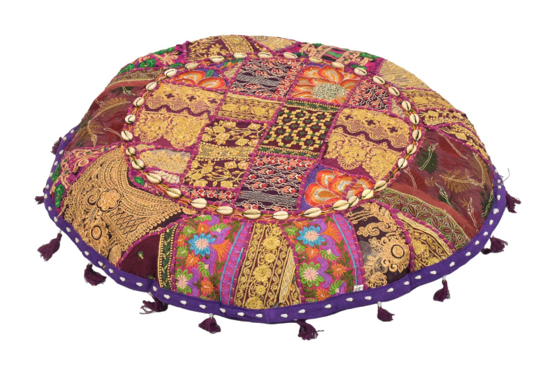 Sanu Babu Meditační polštář, ručně vyšívaný Kutch Design, s mušličkami, kulatý, 70x15cm (CF)