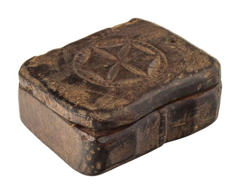 Sanu Babu Krabička na Tiku, stará původní krabička na práškové barvy, 15x12x6cm